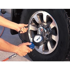 Đồng hồ bơm lốp KTC AGT232