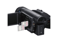 Sony FDR-AX700  (New)