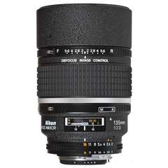 Nikon AF DC 135mm f/2D