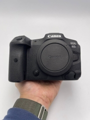 Canon EOS R5