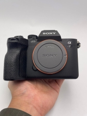 Sony A74