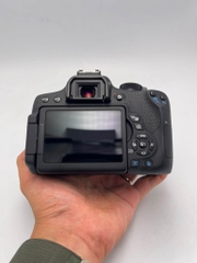 Canon EOS 750D