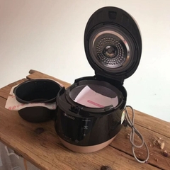 Nồi Cơm Áp Suất Điện Cuckoo CRP-QS1010FG 1.8L