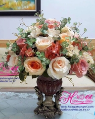 Bình hoa hồng đa sắc - Hoa lụa HCB190