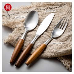 Dĩa inox cán gỗ 18.5