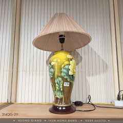 Đèn miệng to vẽ sen vàng bọc đồng