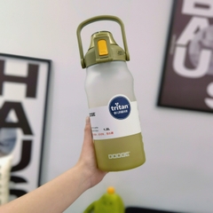 Bình nước cầm tay Dodge 1500ml DL22622