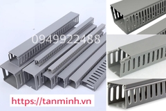 Máng nhựa răng lược ĐI DÂY TỦ RACK