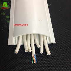 ỐNG LUỒN DÂY DẠNG BÁN NGUYỆT D70  TRẮNG (70*16)