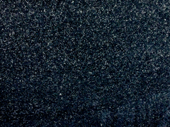 Đen Absolute