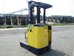 Xe Nâng điện đứng lái Komatsu 1,3 tấn