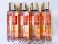 Xịt thơm toàn thân Victoria's Secret Fragrance Mist Amber Romance 250ml
