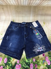 Short thêu