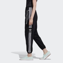 Quần thể thao dáng jogger