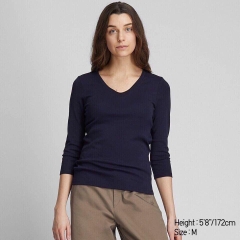 Áo uniqlo thun borip tay dài cổ tim chất vải siêu đẹp