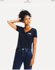 ÁO THUN CỔ TIM THÊU TOMMY BORIP LỤA