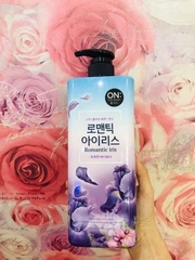 Sữa tắm On the body Romantic Iris thơm như nước hoa 