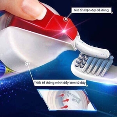 Kem đánh răng Colgate ống 100ml Cool Stripe và Cavity Protection