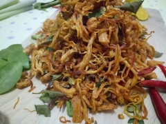 khô gà lá chanh cay cay