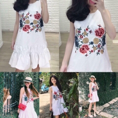 Đầm đuôi cá thêu xinh