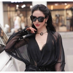 Kính thuộc loại unisex - dành cho cả nam và nữ