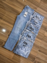 Jean ZR rách dài 86cm