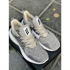 Adidas Alpaboune2018