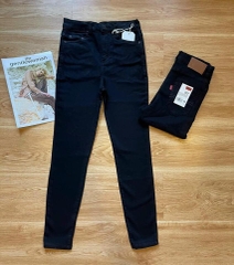 Q. Skinny Levi’s 1 màu đen xịn đét