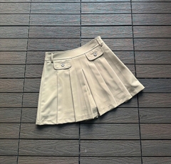 Suess skort ( chân váy có quần bên trong)