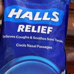 KẸO NGẬM TRỊ HO HALLS RELIEF KHÔNG ĐƯỜNG