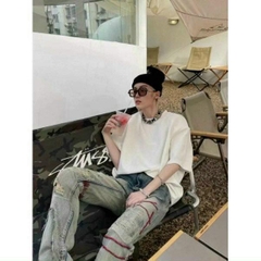 Kính đẹp có 2 màu đen và nâu khói