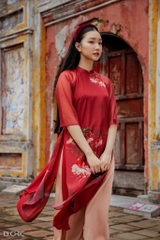 áo dài đỏ