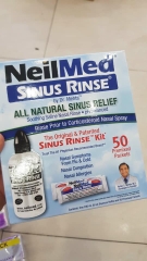 Bộ rửa mũi NeilMed Sinus Rinse bình 240ml + 50 gói muối của Mỹ