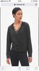 Áo hoodies dòng thể thao, chất mỏng