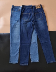 Jean ZR 9t căn bản lưng cao ngang rốn.