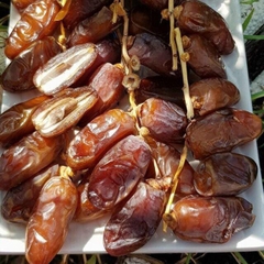 Chà Là Khô Nguyên Cành Hosna Chính Hãng 500g