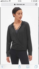 Áo hoodies dòng thể thao, chất mỏng