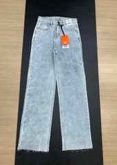 Q. Cllutes Pull bear cắt lai