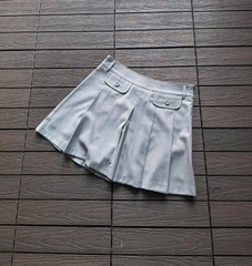 Suess skort ( chân váy có quần bên trong)