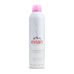 Xịt khoáng Evian của pháp