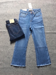 Jean  form ống pat nhẹ. Lửng