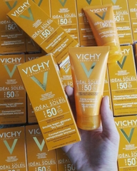 KEM CHỐNG NẮNG VICHY