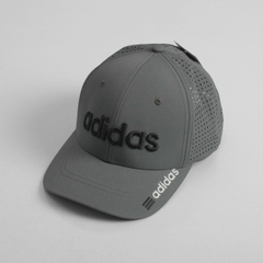 NÓN DÙ ADIDAS