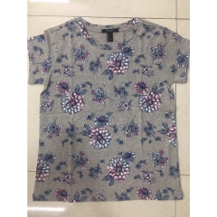 Áo thun cotton in hoa xinh xắn
