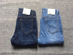 Jean  form ống pat nhẹ. Lửng