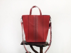 Túi tote đinh tán xuất xịn,