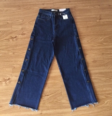 Q. Culottes nút dọc thân. 26-30.