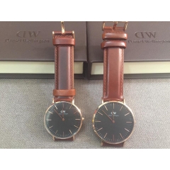 DW mặt đen dây nâu , hàng xách tay auth
