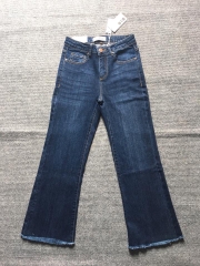 Jean  form ống pat nhẹ. Lửng