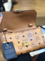 Túi MCM